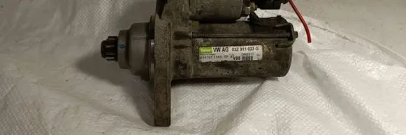 Volkswagen PASSAT B6 Starter motor 02Z911023G D6GS11 2507051565