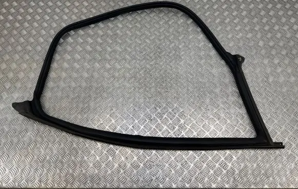 Tesla Model 3 Front door rubber seal 1090511