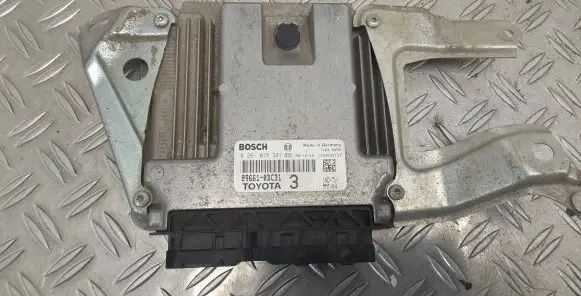 Toyota Yaris Engine control unit/module 896610DC31