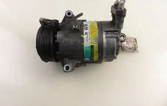 Opel Zafira B Air conditioning (A/C) compressor (pump) 383601234 13124752