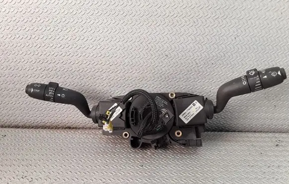 Jaguar S-Type Wiper turn signal indicator stalk/switch 2R8313N064BJ