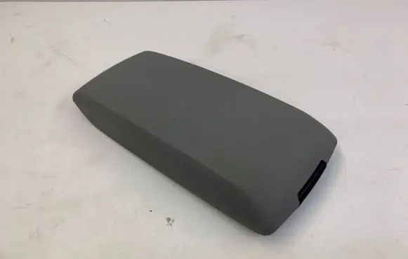 Chrysler 300 - 300C Armrest 1057280XDBAE