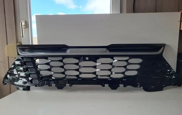 KIA Sportage Front bumper upper radiator grill 86350R2020 86351R2020