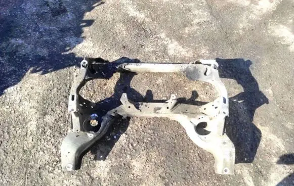 BMW 1 E81 E87 Front subframe