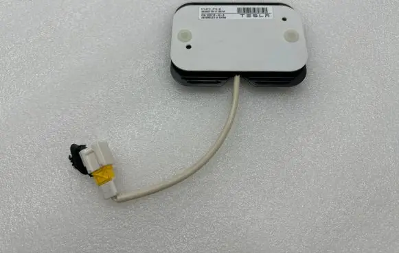 Tesla Model S Seat pressure sensor 100577800B 833353370A