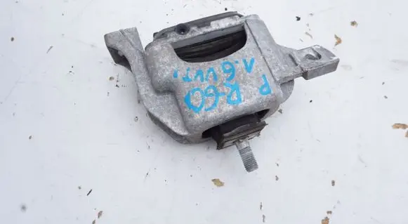 Mini Cooper Countryman R60 Engine mounting bracket