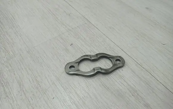 Audi A4 S4 B8 8K Fuel Injector clamp holder