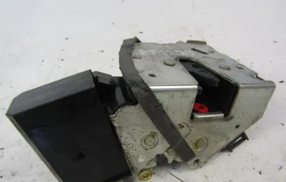 BMW 5 E39 Rear door lock 