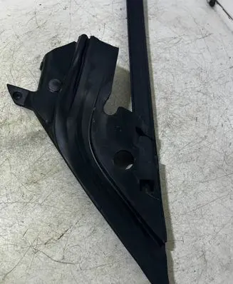 Tesla Model 3 Front door glass trim molding T3PXA