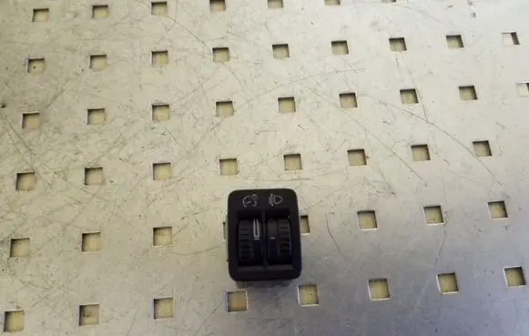 Volkswagen PASSAT B7 Headlight level height control switch 3AA941333
