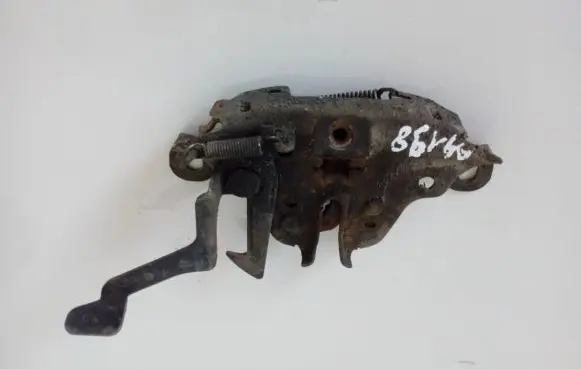 Nissan Sunny Engine bonnet/hood lock/catch