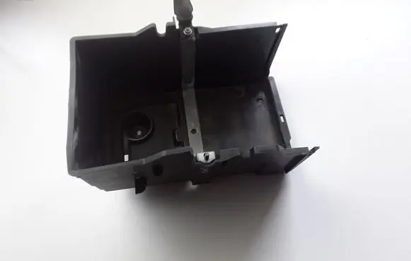 Ford Focus Battery bracket AM5110723AF