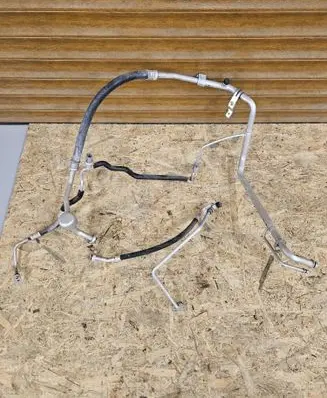 Suzuki Vitara (LY) Air conditioning (A/C) pipe/hose