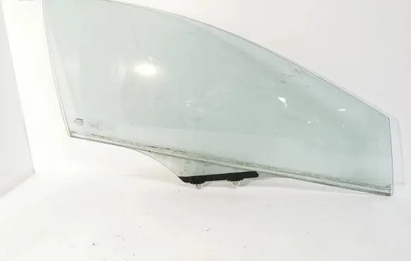 Honda Civic Front door window glass four-door 43R007951 DOT24AS2M19