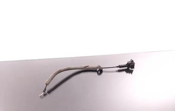 Audi A8 S8 D3 4E Fuel cap flap release cable 4E0810899B