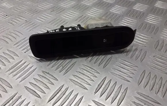 Renault Megane II Quarter vent window switch 