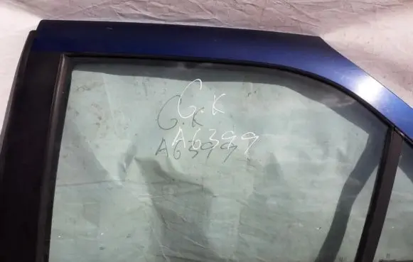 Peugeot 406 Rear door window glass