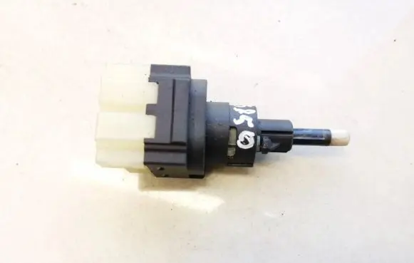 Volkswagen Polo Brake pedal sensor switch