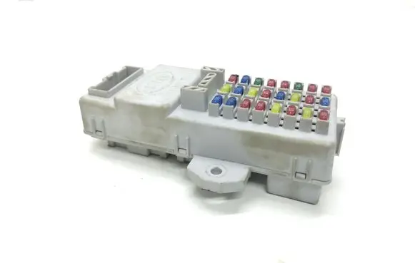 KIA Sorento Fuse module