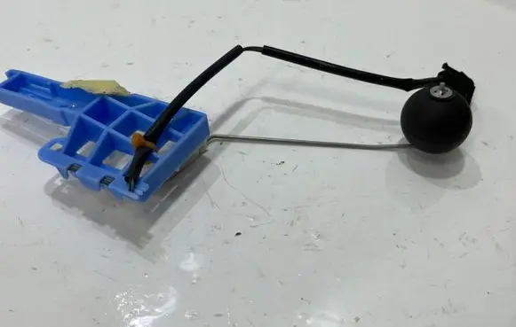 Fuel pressure sensor