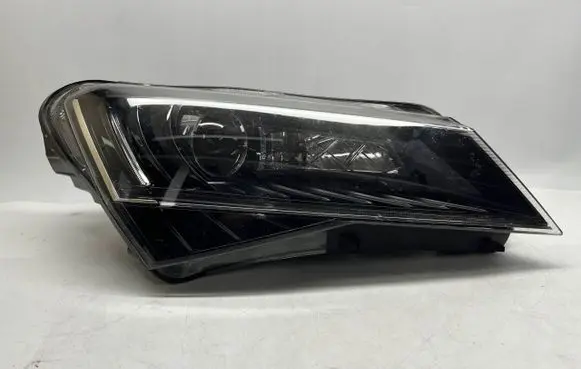 Skoda Superb B8 (3V) Headlight/headlamp 3V1941016B