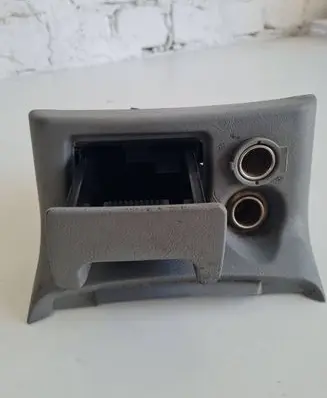 Mitsubishi Galant Other interior part MR270842