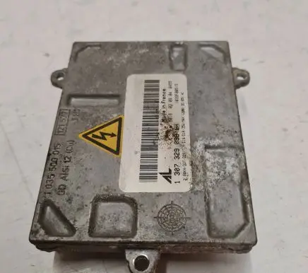 Volvo V50 Headlight ballast module Xenon 1307329098 1035500015 1039F00515