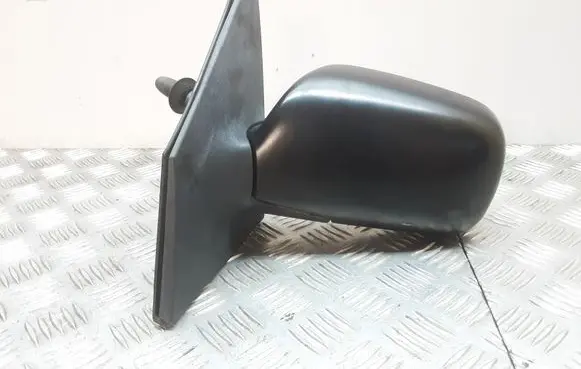 Toyota Yaris Manual wing mirror 