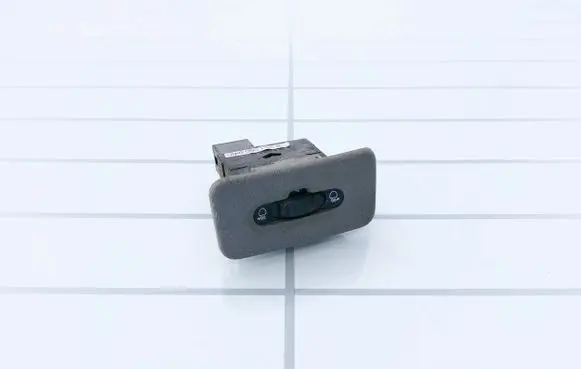 Renault Master II Headlight level height control switch 8200060042