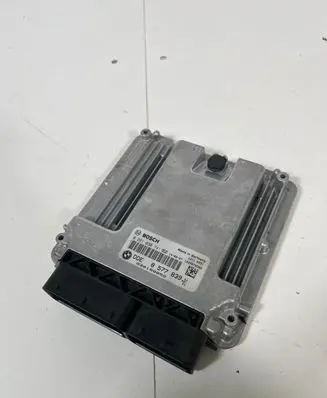 BMW X5 F15 Engine control unit/module 8577839