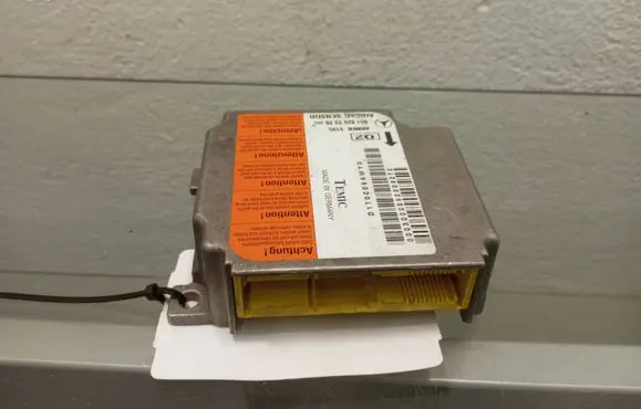 Mercedes-Benz E W210 Airbag control unit/module 0018202326