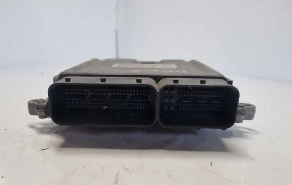Volvo XC90 Engine control unit/module 30729826A 1039S10667 0281012103
