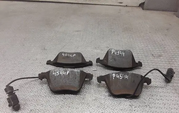 Audi A6 S6 C6 4F Brake pads (front) 