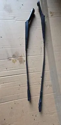 Audi A6 C7 Front wiper blade arm brak