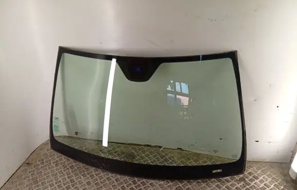 Mercedes-Benz C W204 Front windscreen/windshield window 