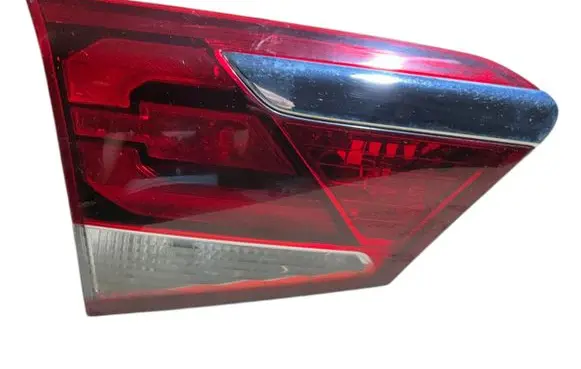 Hyundai i40 Tailgate rear/tail lights 924033Z5