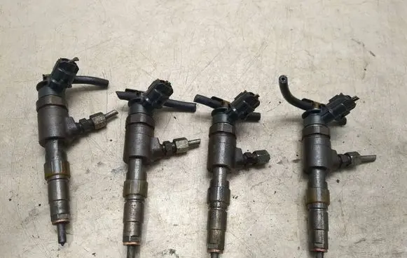 Fuel injectors set