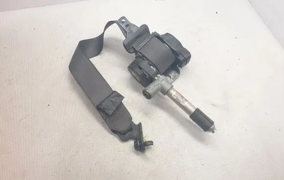 Volvo V70 Set of seat belts 600376400H
