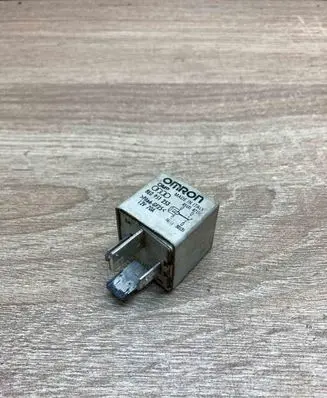 Audi A6 S6 C5 4B Other relay 8E0951253 614