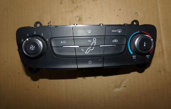 Ford Focus Climate control unit