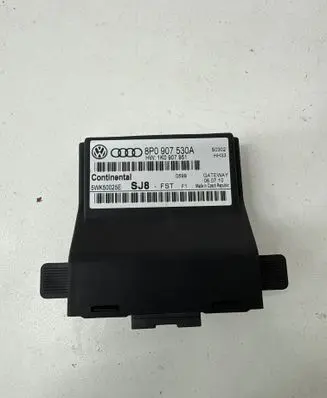 Audi A3 S3 8P Gateway control module 8P0907530A 1K0907951