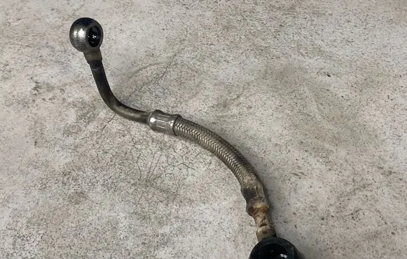 Volvo V50 Turbo turbocharger oiling pipe/hose 965014580B