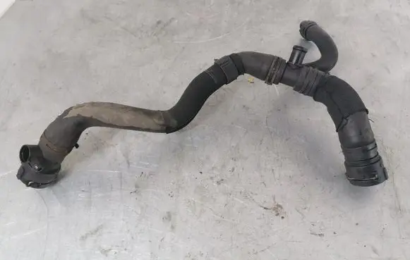 Audi A6 S6 C7 4G Engine coolant pipe/hose 8K0122293F