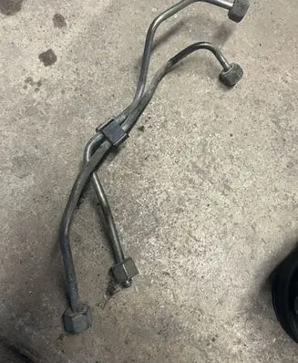Peugeot 607 Fuel injector supply line/pipe 
