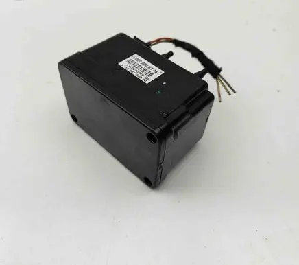 Mercedes-Benz E A207 Central locking vacuum pump A0008003348