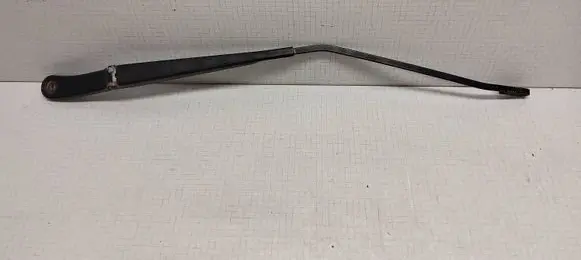 Volkswagen Transporter - Caravelle T5 Front wiper blade arm 7H1955410C