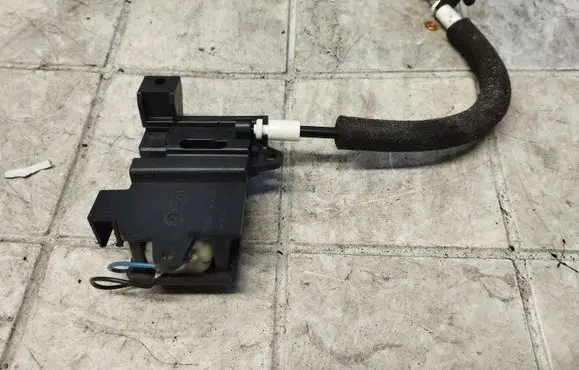 BMW 3 E90 E91 Curtain motor 9918004052