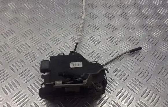Audi A6 S6 C5 4B Front door lock 4B1837015G