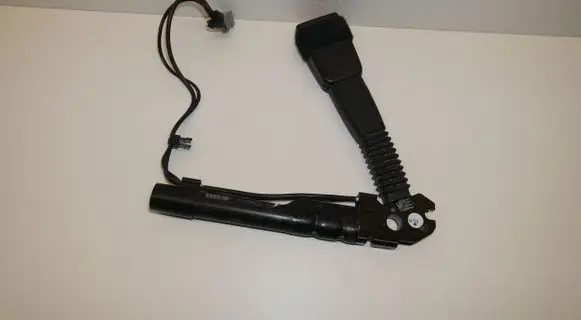 BMW M3 e92 Front seatbelt buckle 7213564