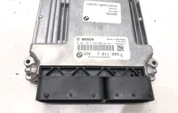 BMW X3 E83 Engine control unit/module ECU 78119990281013924